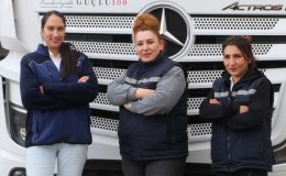 200 erkek şoför arasında üç kadın