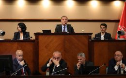 İBB Meclisi gergin başladı! Bu kez CHP karşı çıktı
