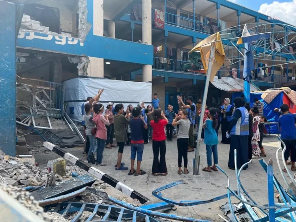 İsrail, UNRWA’nın Faaliyetlerini Yasakladı