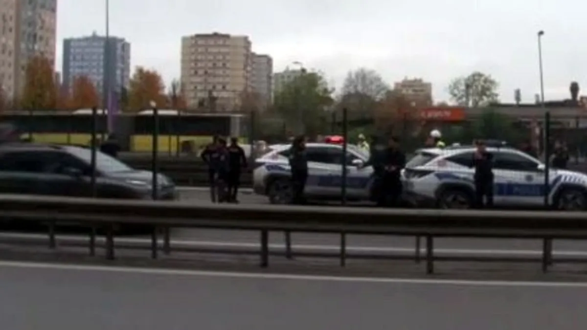 Polise bıçak çeken şahıs bacağından vurularak yakalandı